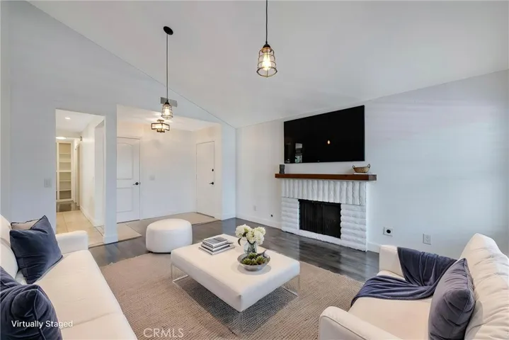 6831 Foxborough Court, Yorba Linda, California 92886