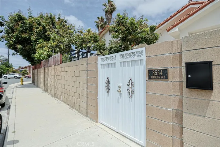 8552 Bermuda, Westminster, California 92683