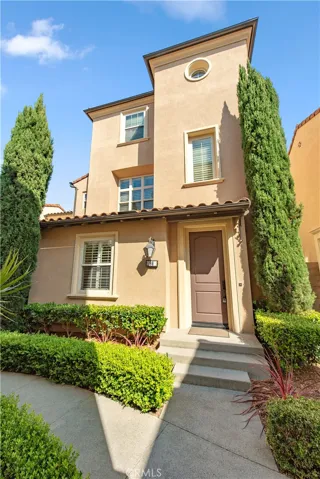 86 Strawberry, Irvine, California 92620