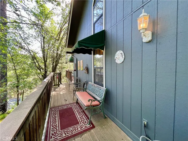 Side Deck Main Level
