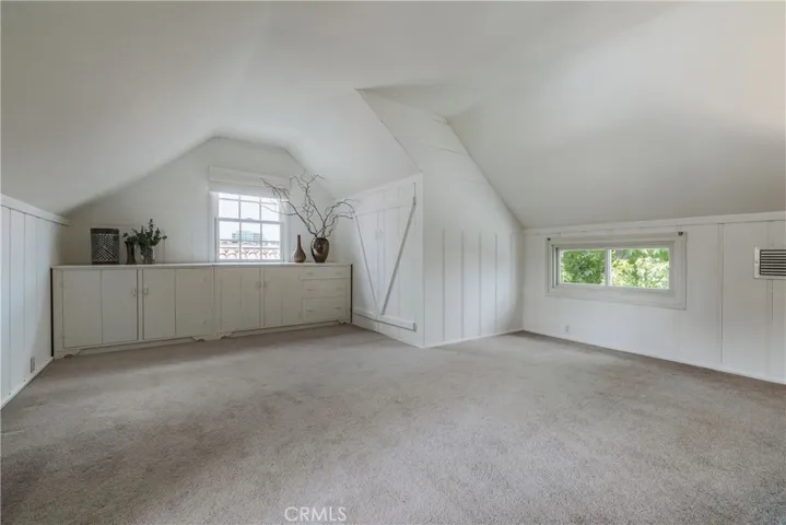 1231 N Maryland Avenue, Glendale, California 91207