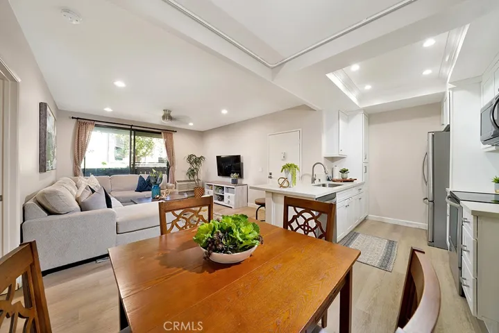 Dining area adjacent to the kitchen