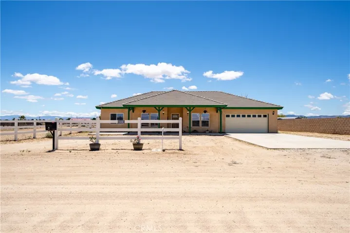 8224 W Avenue D4, Lancaster, California 93536