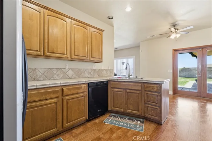 8224 W Avenue D4, Lancaster, California 93536