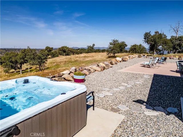Hot tub with a view, pure relaxation