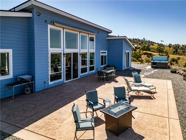 Plenty of room for outdoor dining and entertaining