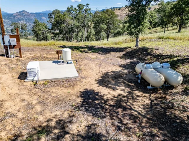 Two propane tanks for winter convenience