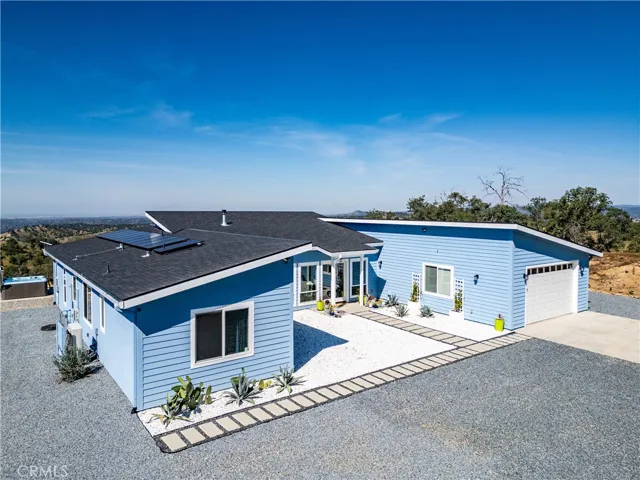 Aerial — 220 acres of context