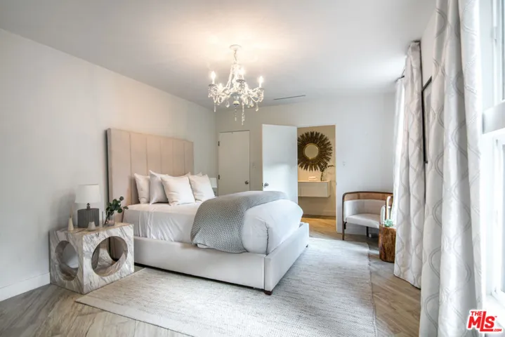 1922 N Beverly Drive, Beverly Hills, California 90210