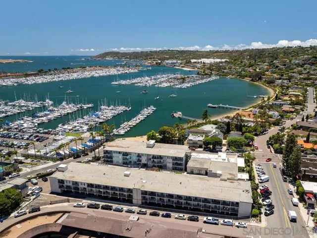 1021 Scott 101, San Diego, California 92106
