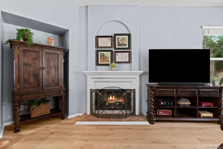 https://zimg.paragon.ice.com/ParagonImages/Property/PA/SDMLS/260013174/8/533/400/f007a18d0e3cf76dfe0159ee4728405e/3/7b841cd5b6c7efd61105088f6759f501/260013174-ff0907c3-af71-4152-b626-f29b497c707b.JPG