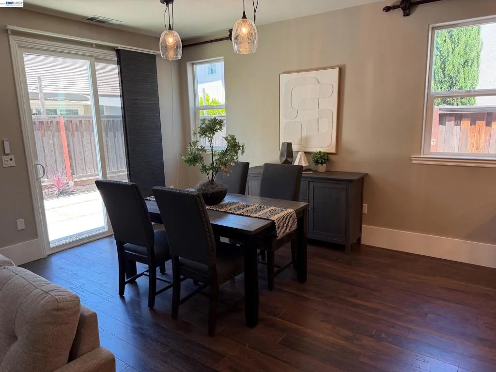 Dining Room off kitchen