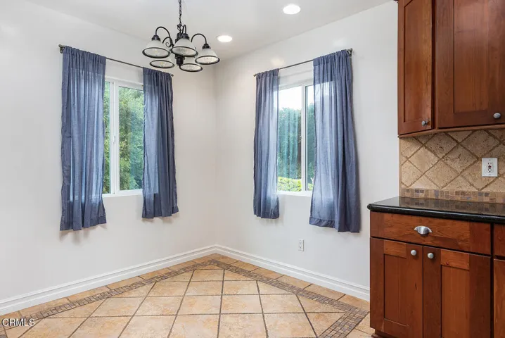 617 Grand View Ave 012-mls