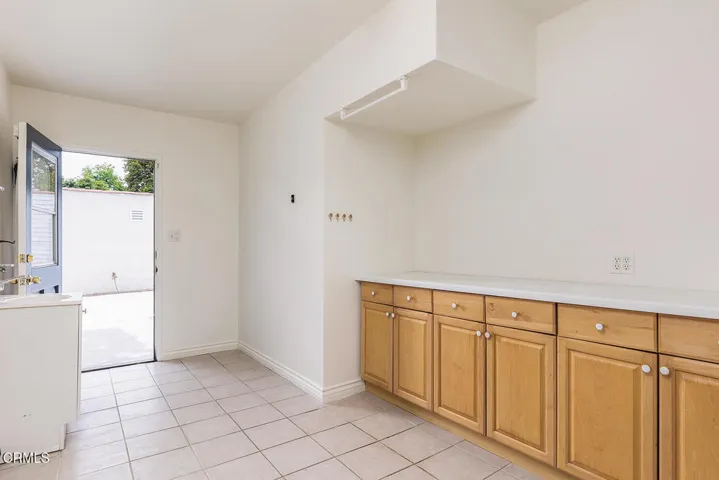 617 Grand View Ave 022-mls