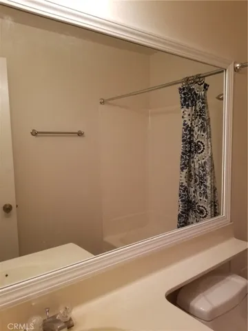 Full hal bath