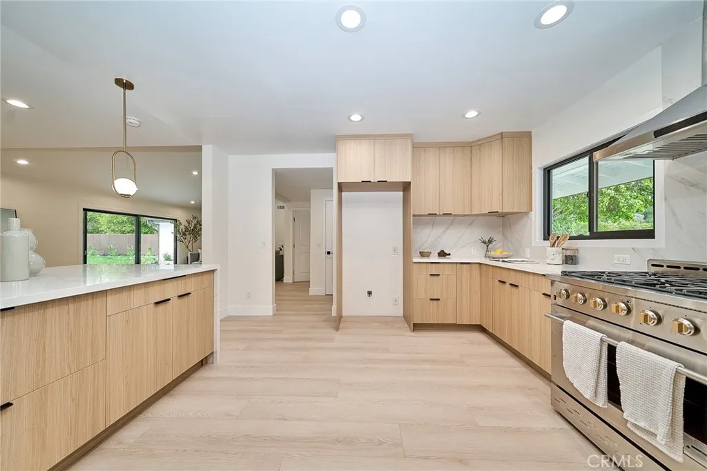ABUNDANT CUSTOM CABINETRY