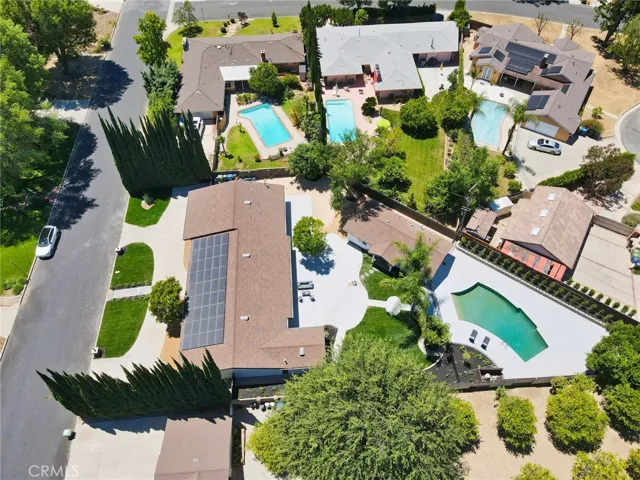 LARGE LOT WITH POOL