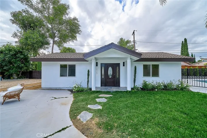 LARGE PRIVATE BACKYARD WITH FRONT VIEW OF THE ADU