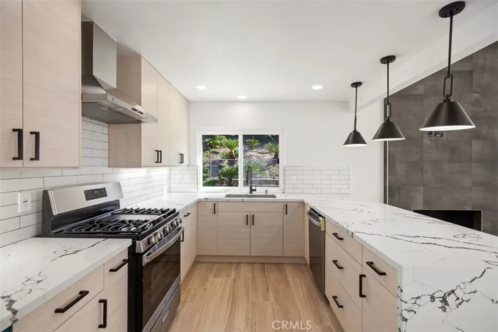36 Mountain View, Irvine, California 92603