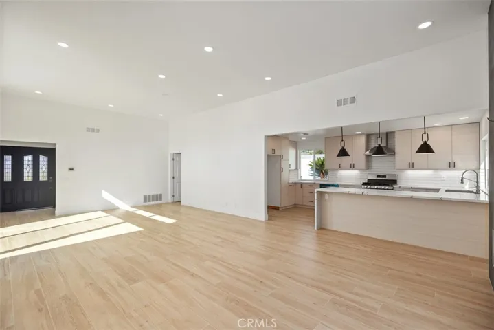 36 Mountain View, Irvine, California 92603