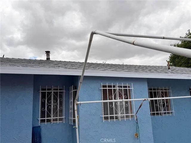 House Right Hand Side
