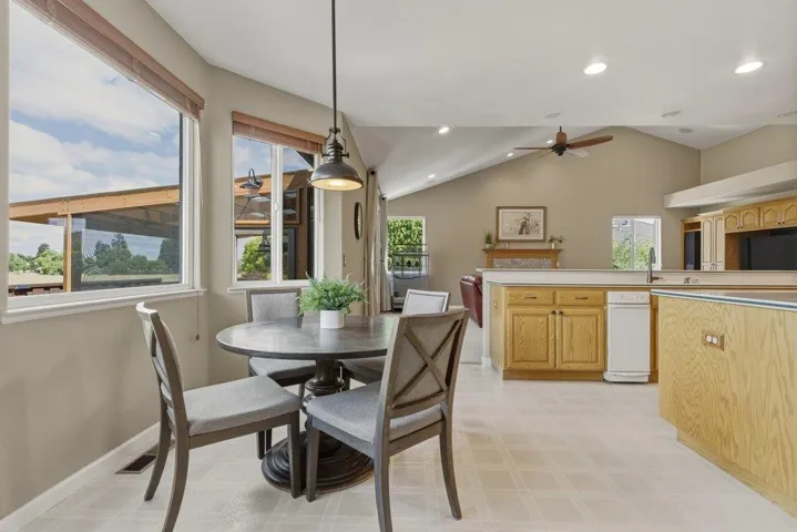 1150 Sonnys Way, Hollister, California 95023