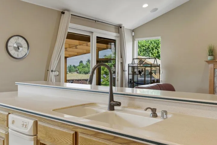1150 Sonnys Way, Hollister, California 95023
