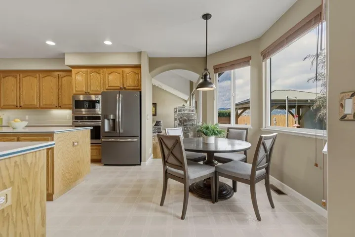 1150 Sonnys Way, Hollister, California 95023