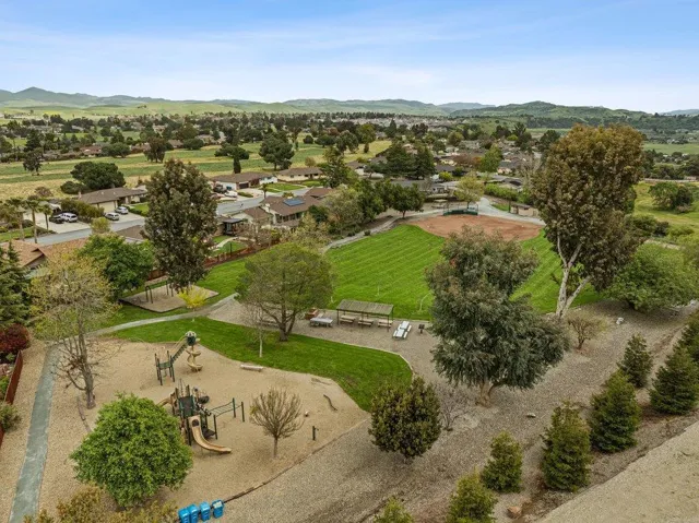 1150 Sonnys Way, Hollister, California 95023