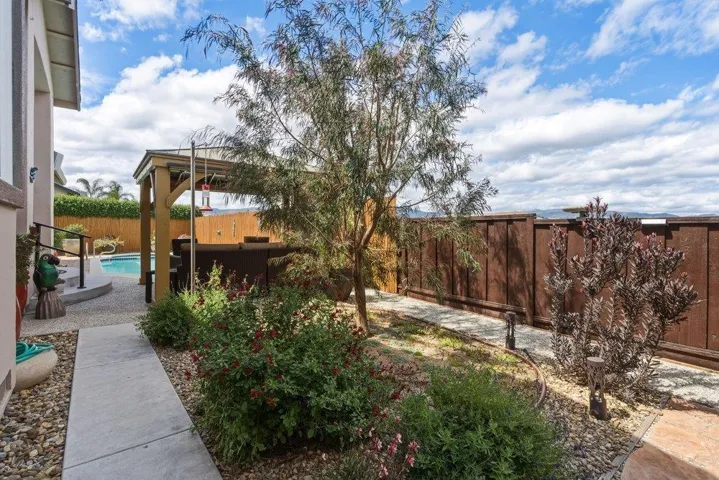 1150 Sonnys Way, Hollister, California 95023