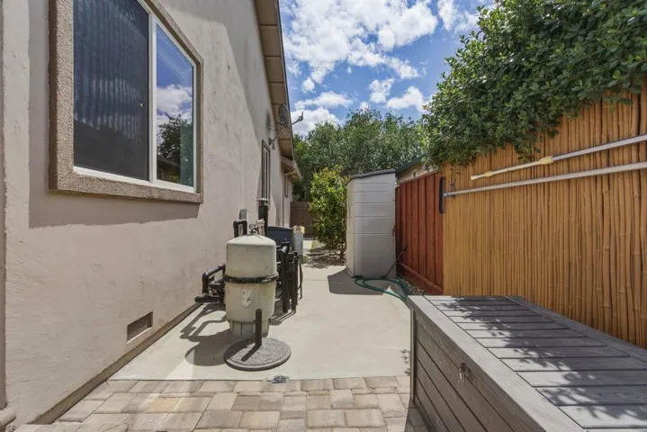 1150 Sonnys Way, Hollister, California 95023