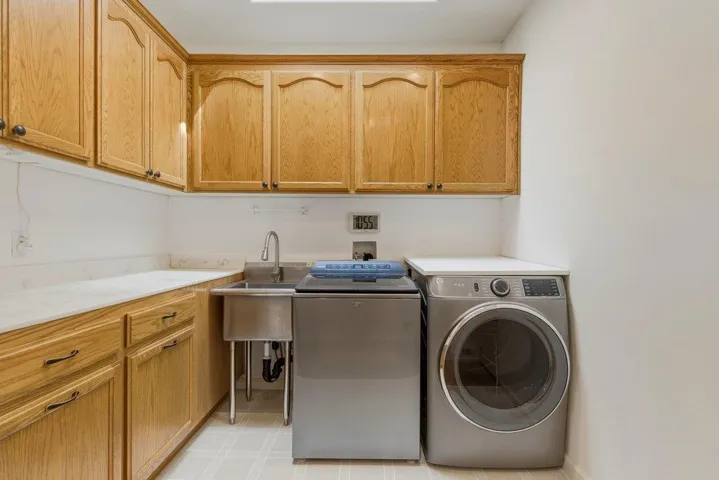 1150 Sonnys Way, Hollister, California 95023