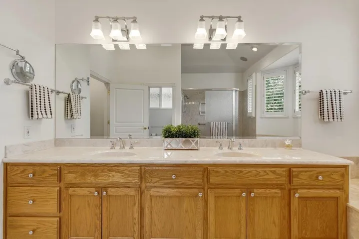 1150 Sonnys Way, Hollister, California 95023