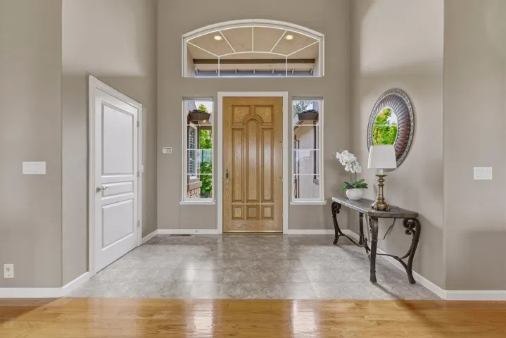 1150 Sonnys Way, Hollister, California 95023