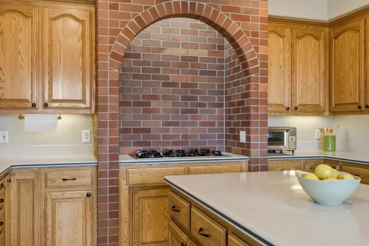 1150 Sonnys Way, Hollister, California 95023