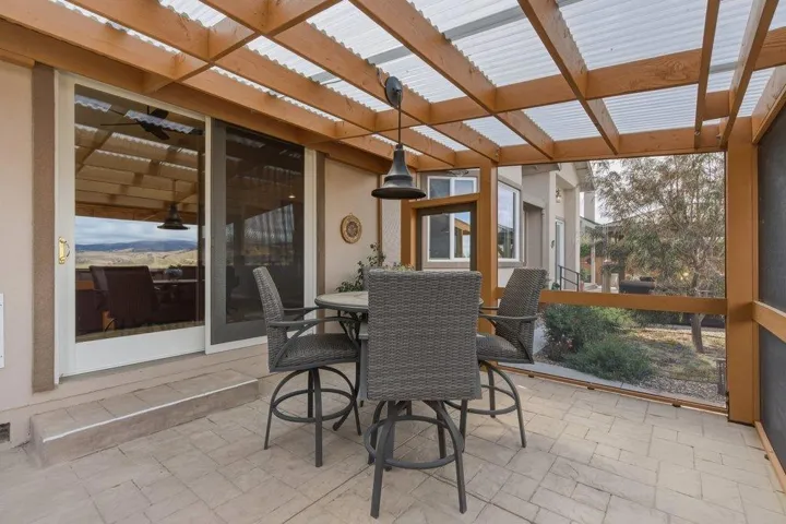 1150 Sonnys Way, Hollister, California 95023