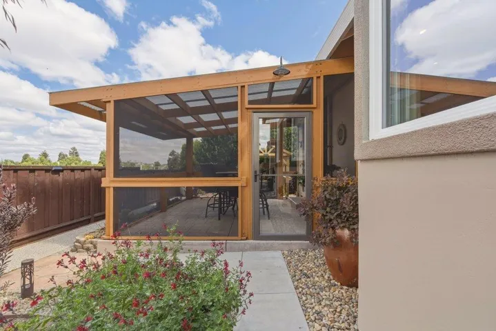 1150 Sonnys Way, Hollister, California 95023