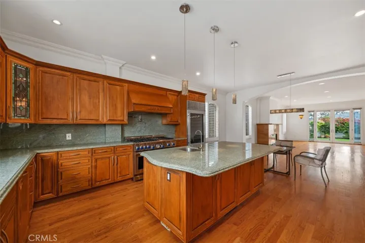 7822 Truxton, Los Angeles, California 90045