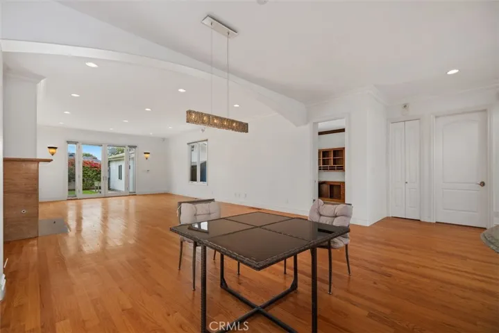 7822 Truxton, Los Angeles, California 90045