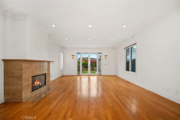 7822 Truxton, Los Angeles, California 90045
