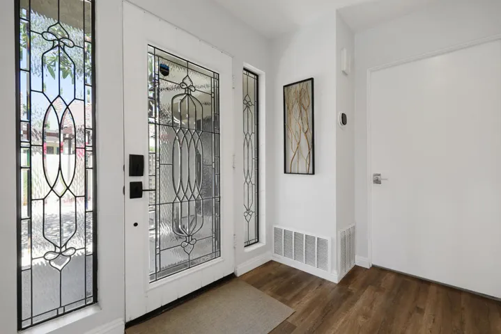 entryway1
