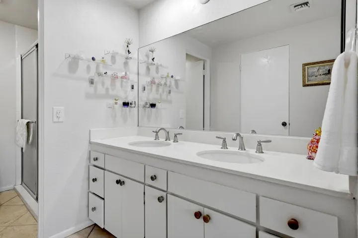 34-Photo-34