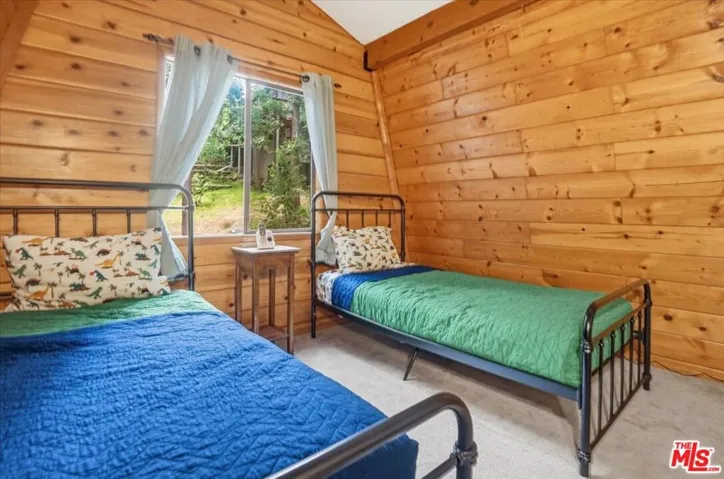 27071 Overlook Lane, Lake Arrowhead, California 92352