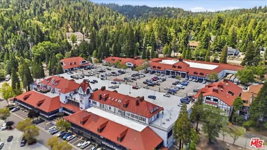 27071 Overlook Lane, Lake Arrowhead, California 92352