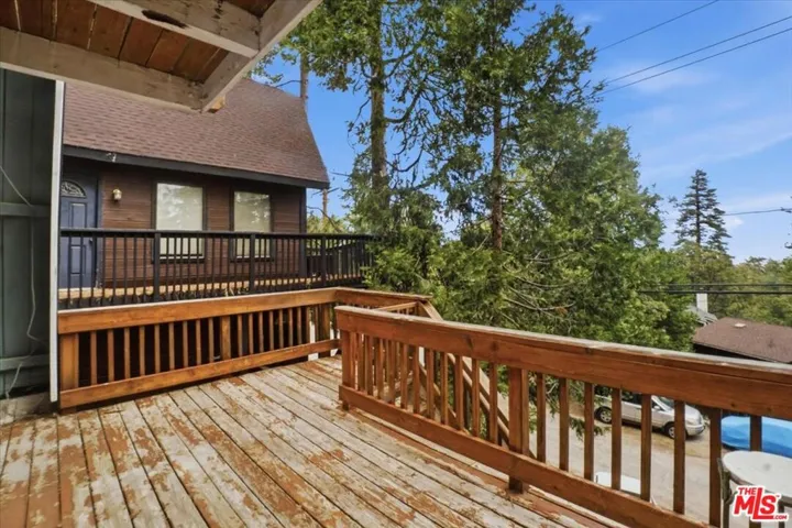 27071 Overlook Lane, Lake Arrowhead, California 92352