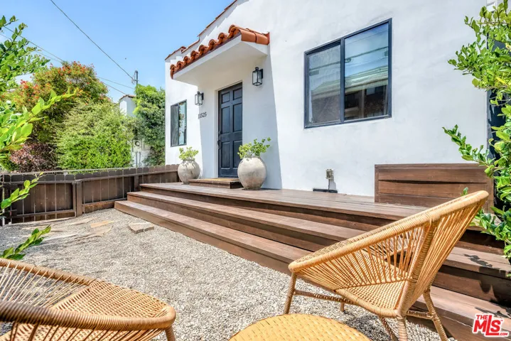 11525 Nebraska Avenue, Los Angeles, California 90025
