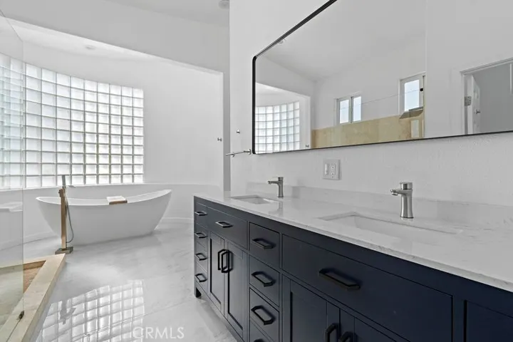 1580 San Bernardino, Costa Mesa, California 92627
