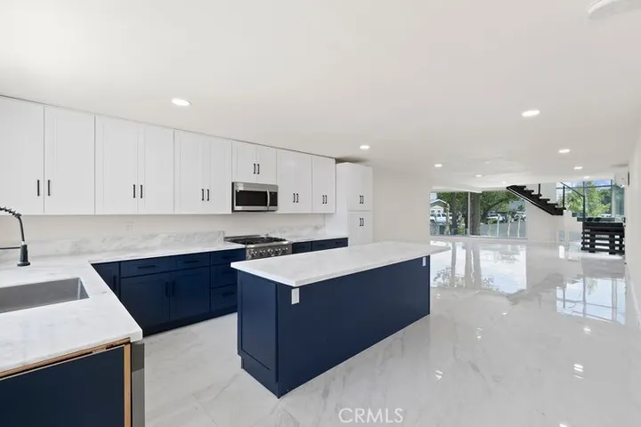 1580 San Bernardino, Costa Mesa, California 92627