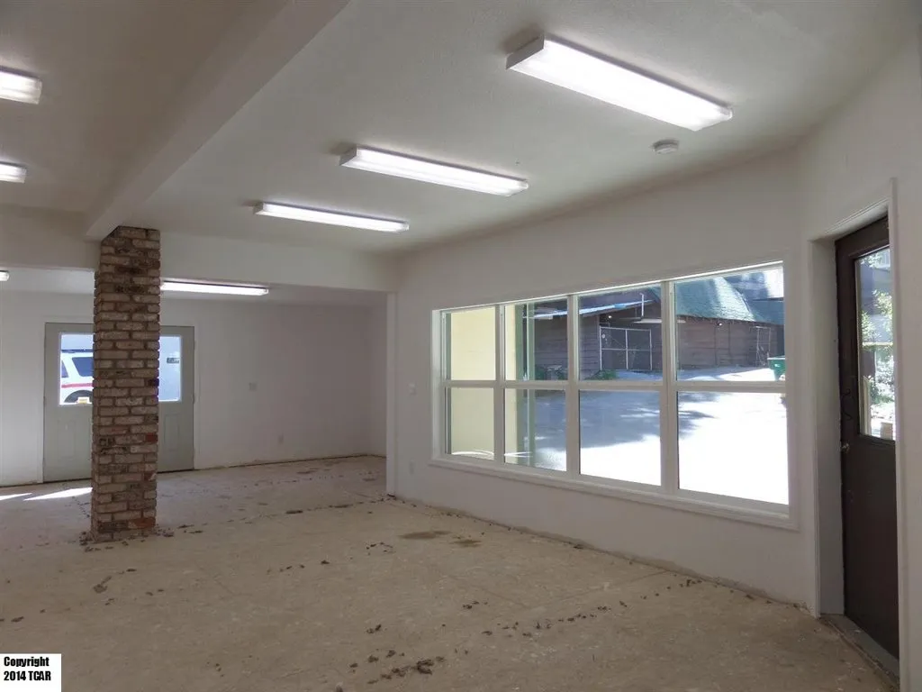 gallery-image 4