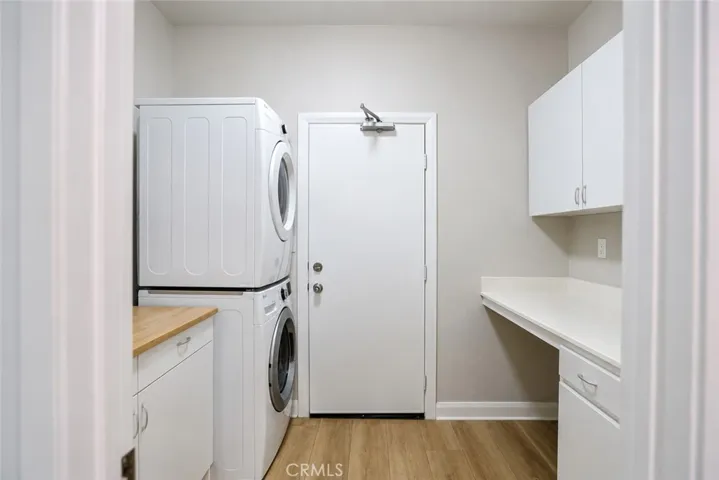 Washer & dryer